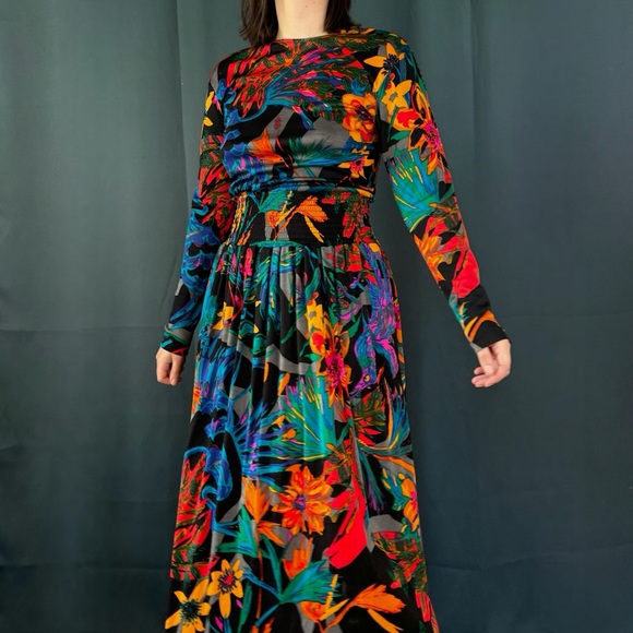 Vintage Dresses & Skirts - Vintage 80s Flora Kung Floral Silk Jersey Dress